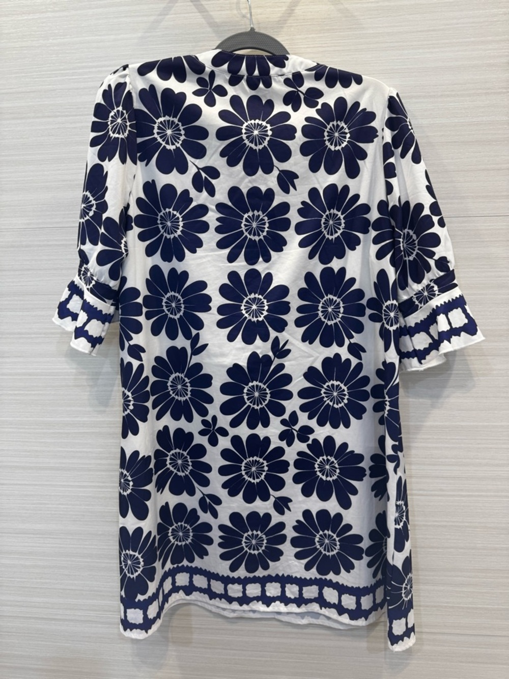 Navy and White Floral Print Dress 3/4 Sleeves size Large - Picture 5 of 6